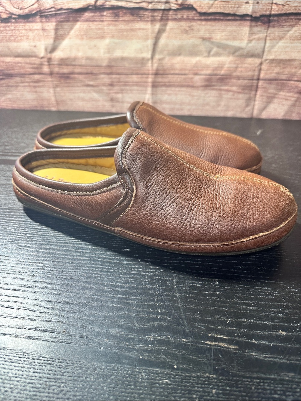L.L. Bean Men's Elkhide Slipper Scuffs in brown leather Size 10m